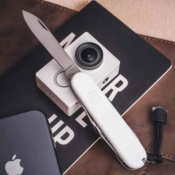 Victorinox Spartan - White 5 Victorinox Spartan - White - Image 5