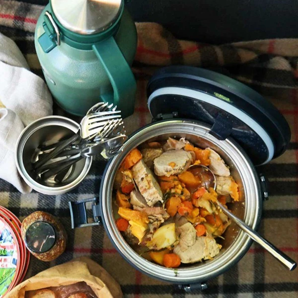 Stanley Adventure Stay Hot Camp Crock 3QT 5 Stanley Adventure Stay Hot Camp Crock 3QT - Image 5