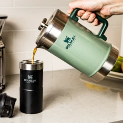 Stanley Classic Vacuum French Press 48oz - Hammertone Green -Outdoor Gear 48 ccbf1744 0fa5 4277 a88d 98c764a6f19d