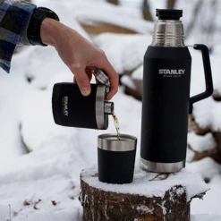 Stanley Master Unbreakable Thermal Bottle -Outdoor Gear 5 10