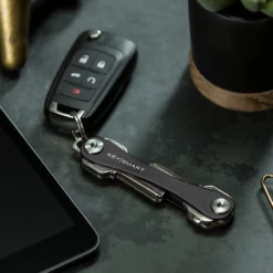 Keysmart Compact Key Holder -Outdoor Gear 7 14