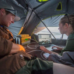 Goal Zero Yeti 400 AGM International 220V -Outdoor Gear 827459e3f09954b22412217dbef0ac91 1