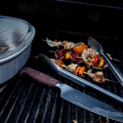 Barebones Chef Knife -Outdoor Gear CKW 107 Lifestyle02