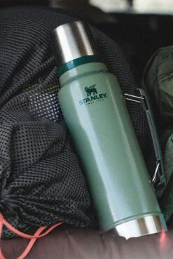 Stanley Classic Vacuum Bottle 1.1QT -Outdoor Gear Classic 1L 1 1qt Bottle Green 20201126010428 600x600 932db4c2 50bc 484a 8530 a89abc2daec1