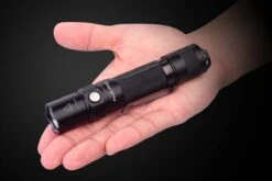 Fenix PD32 XP-L Hi LED Black 2016 Edition -Outdoor Gear Fenix PD32 Flashlight Size