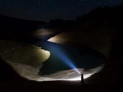 Fenix TK35 2018 XHP35 HI LED Flashlight 1300LM Black -Outdoor Gear Fenix TK35 2018 Flashlight beam 1