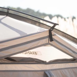 KZM Brick Shelter 11 KZM Brick Shelter -Outdoor Gear K221T3T05 05