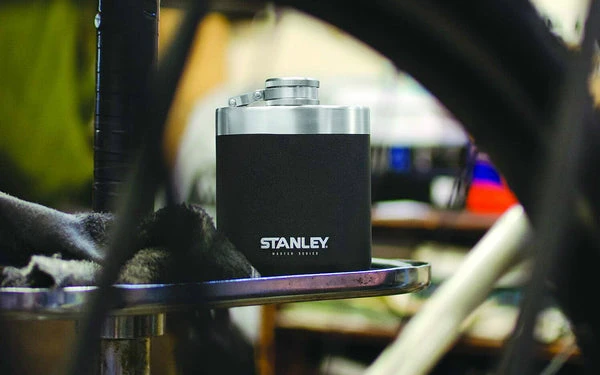 Stanley Master Flask Black 8oz 11 Stanley Master Flask Black 8oz - Image 11