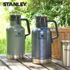 Stanley 32oz Classic Stainless Steel Vacuum Growler (Green) -Outdoor Gear imgrc0081827662 600x600 ffddbfa0 98f4 4525 83f6 f2f2279b39b9